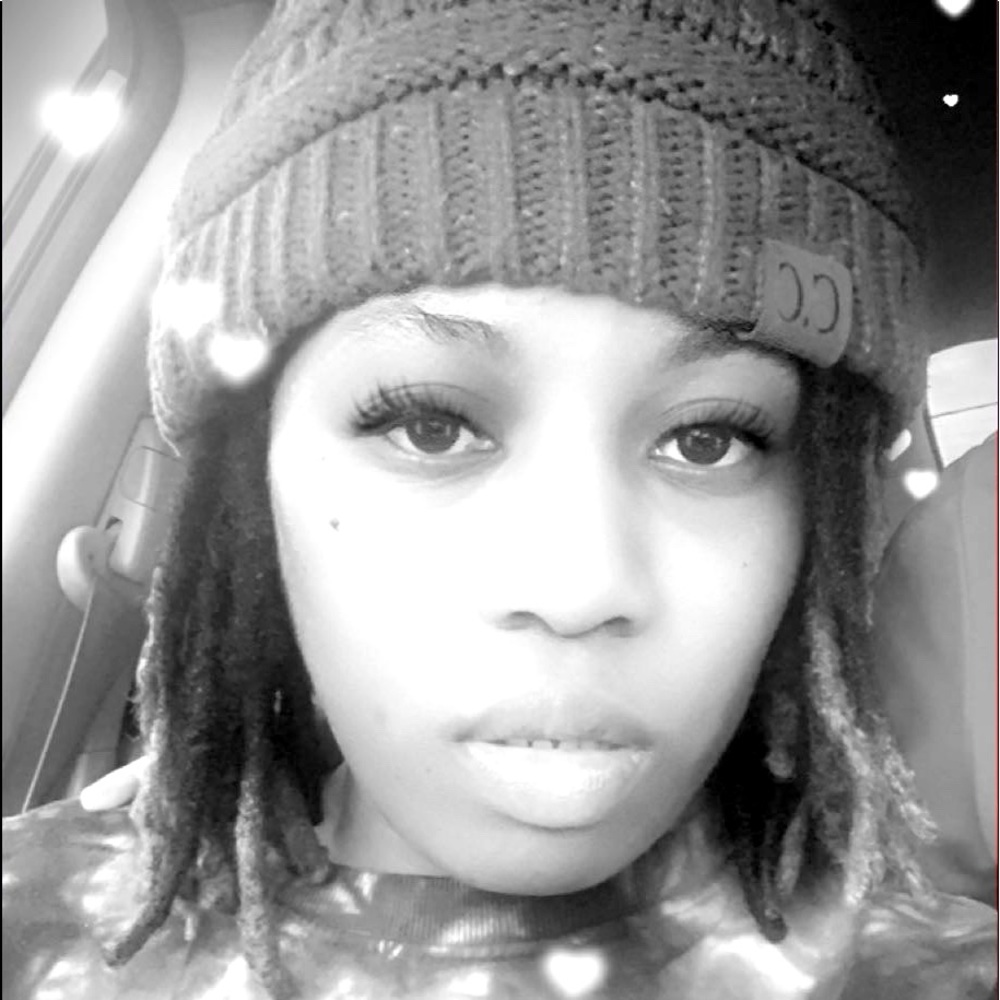 Meet your Posher, Javonne